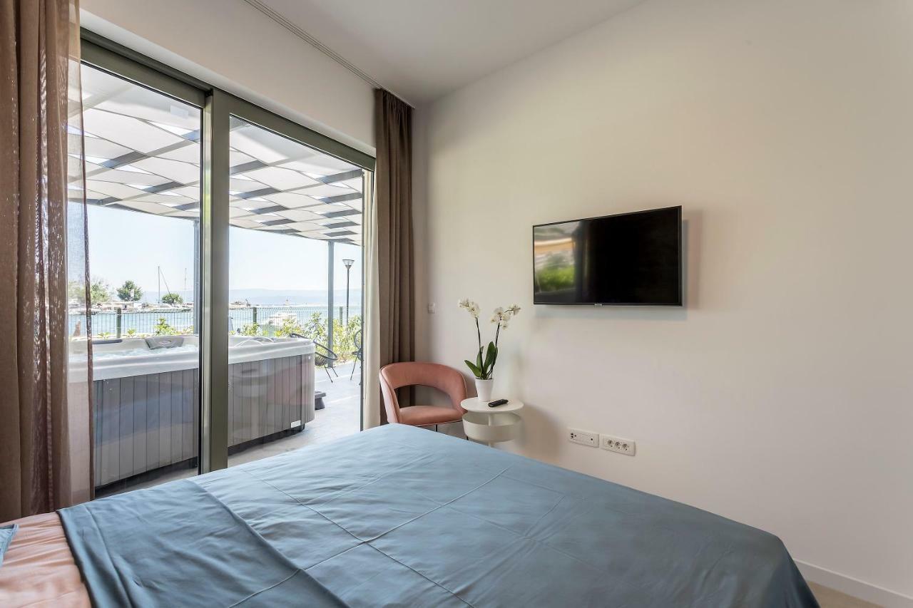 Luxury Apartment With Hot Tub Omiš Εξωτερικό φωτογραφία